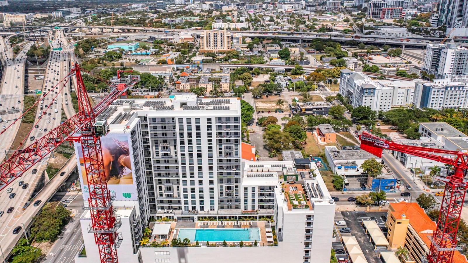 Modern Unit In The Heart Of Downtown With Free Parking Apartamento *