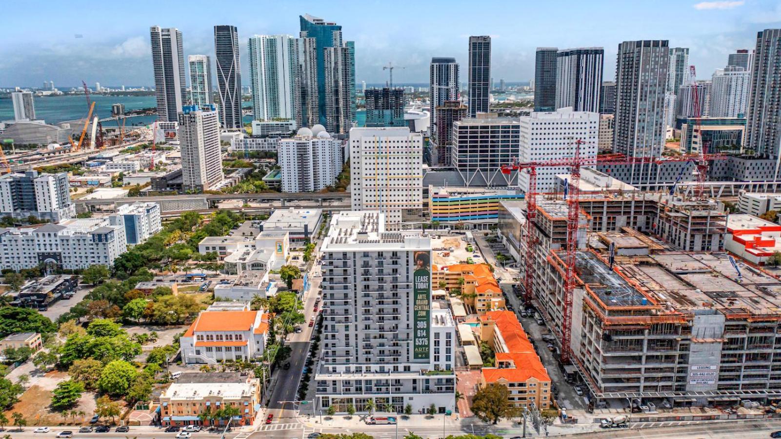 Apartamento Modern Unit In The Heart Of Downtown With Free Parking