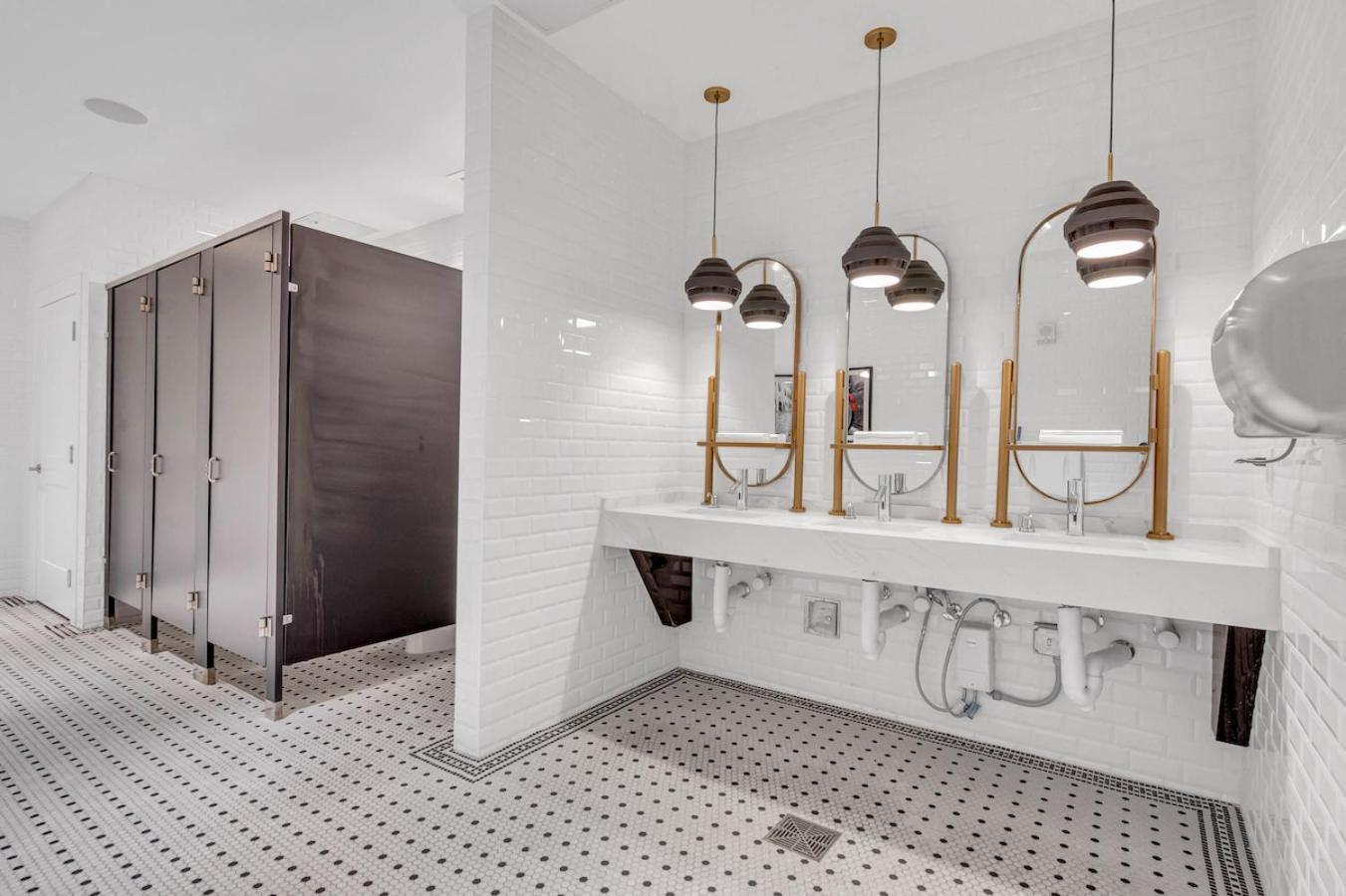 Apartamento Modern Unit In The Heart Of Downtown With Free Parking *