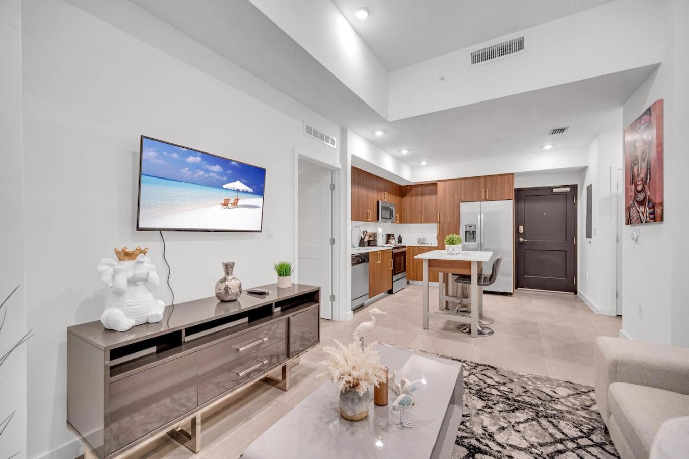 Apartamento Modern Unit In The Heart Of Downtown With Free Parking Miami